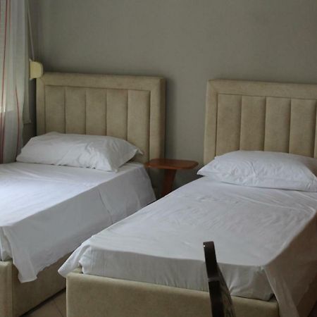 B&B Tirana Smile Eksteriør billede